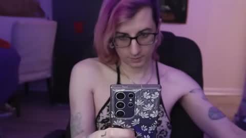 Tarrow online show from March 2025 04:16:02 AM