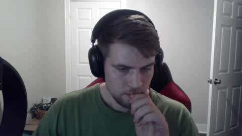 tarus333 online show from December 2024 06:42:02 AM