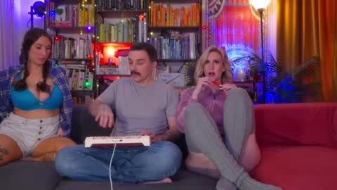 Vivian  Clark online show from March 2026 04:31:01 PM