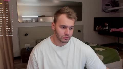 Snapshot of tasty_justin chatting on January 2025 02:33:01 AM My shows 2100500 UTC3 online show from January 2025 02:33:01 AM