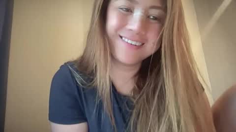 Snapshot of tastyzhamae chatting on November 2025 10:26:01 AM Mae online show from November 2025 10:26:01 AM