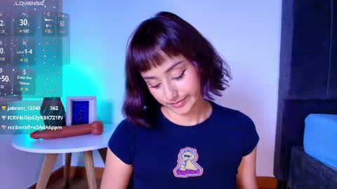 Snapshot of tati_cardenas chatting on July 2026 07:23:02 AM AME online show from July 2026 07:23:02 AM