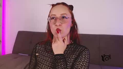 Snapshot of tatianayj chatting on November 2025 12:54:01 AM Tatis online show from November 2025 12:54:01 AM