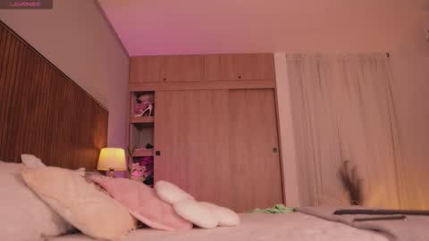 Snapshot of tatikiss_ chatting on February 2026 11:49:02 AM Tatiana independent girl online show from February 2026 11:49:02 AM