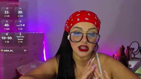 Snapshot of tatissdeliciuss chatting on October 2025 04:02:02 AM Tatiss online show from October 2025 04:02:02 AM