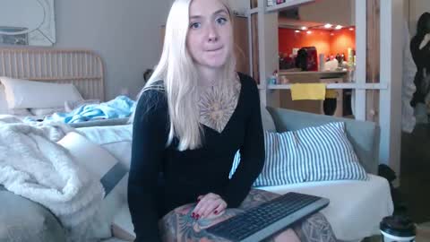 tattoobbgirl online show from February 2025 03:49:01 PM