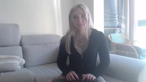 tattoobbgirl online show from November 2025 02:34:02 PM