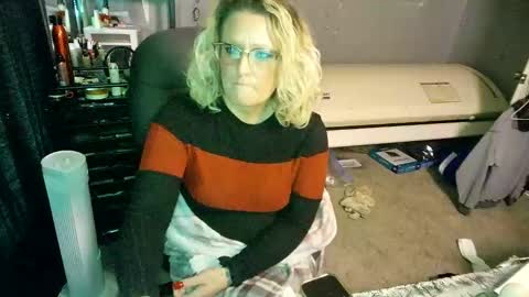 Lisa Lovely online show from February 2025 09:05:02 PM