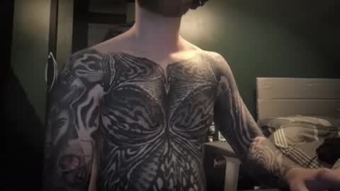 Snapshot of tattooedguyy chatting on December 2025 07:19:02 PM TattooedGuy online show from December 2025 07:19:02 PM