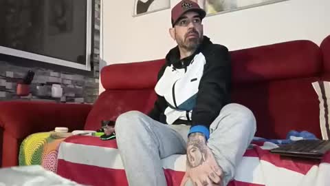 Snapshot of tatuadorhotxxx chatting on February 2026 03:03:02 AM Tatuado20cm online show from February 2026 03:03:02 AM