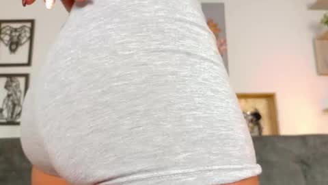 Taty Miller online show from November 2025 09:02:01 PM