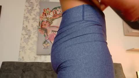 Snapshot of taty_miller chatting on January 2026 01:59:02 PM Taty Miller online show from January 2026 01:59:02 PM