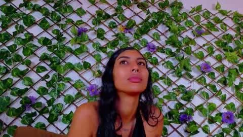 Snapshot of taty_miller chatting on February 2026 01:14:02 PM Taty Miller online show from February 2026 01:14:02 PM