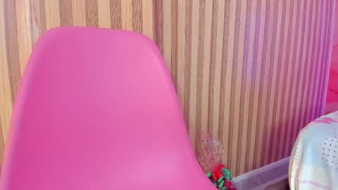 Sarah  online show from December 2025 06:38:02 PM