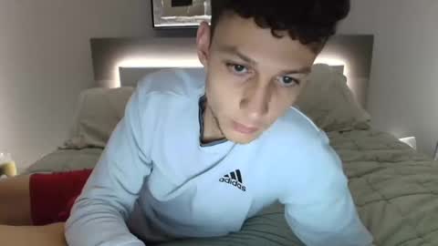 taylorcamz online show from September 2025 04:12:01 AM