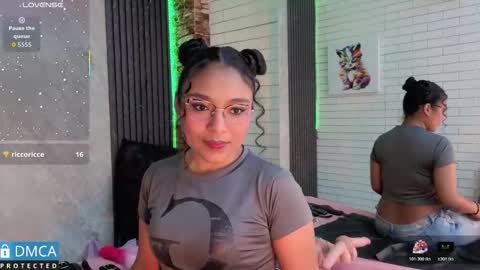 Tay online show from November 2025 02:36:01 AM