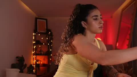 taylormichell online show from April 2026 07:14:01 PM