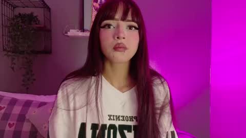 TAYLOR  online show from November 2025 11:51:02 AM