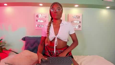 taylor online show from December 2025 12:36:02 PM