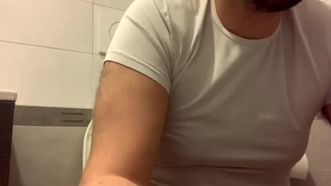 Tbest1986 online show from January 2025 05:06:01 PM