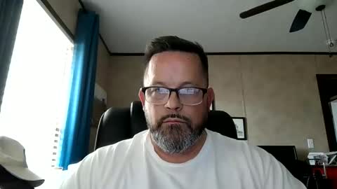 tdhawk87 online show from February 2026 09:02:01 PM