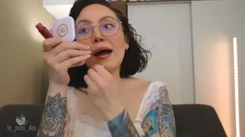 Snapshot of te_para_dos chatting on September 2025 04:51:02 PM Leo and Luna online show from September 2025 04:51:02 PM