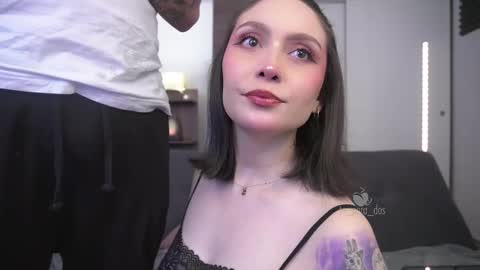 Snapshot of te_para_dos chatting on November 2025 03:56:02 PM Leo and Luna online show from November 2025 03:56:02 PM