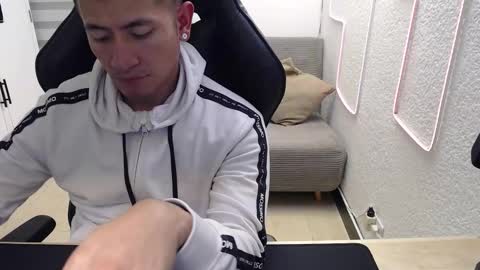 DYNAMITE DUO69 online show from March 2026 12:23:02 PM