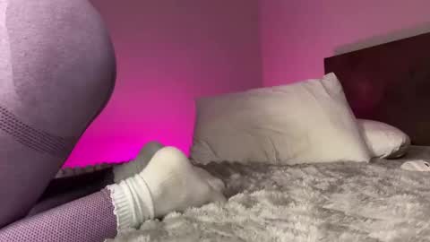 Mary     X TechnoElfff  INST    fansly kissmary online show from April 2026 03:38:01 PM