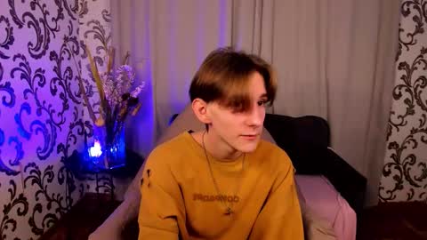 Snapshot of ted_lunn chatting on November 2025 06:48:02 PM Ted online show from November 2025 06:48:02 PM