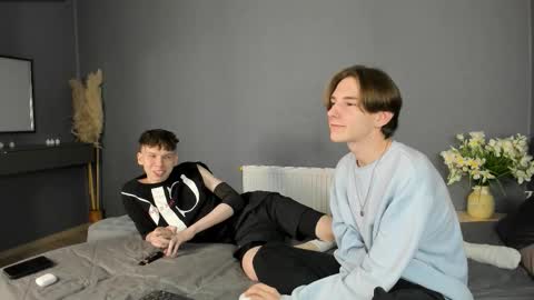 Snapshot of ted_lunn chatting on December 2025 07:29:02 PM Ted online show from December 2025 07:29:02 PM