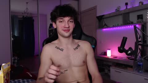 Snapshot of teddy_mode chatting on December 2024 11:40:01 PM Teddy online show from December 2024 11:40:01 PM