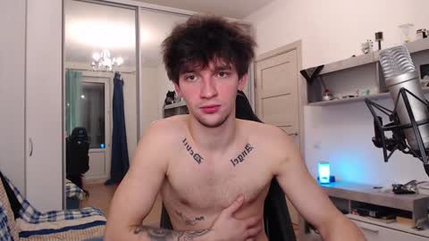 Snapshot of teddy_mode chatting on December 2024 07:25:02 PM Teddy online show from December 2024 07:25:02 PM