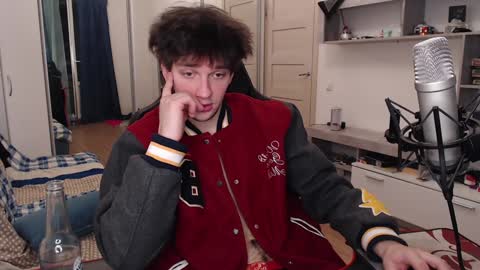 Snapshot of teddy_mode chatting on December 2024 10:27:02 PM Teddy online show from December 2024 10:27:02 PM