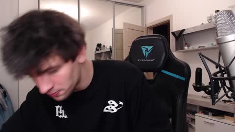 Snapshot of teddy_mode chatting on December 2024 06:16:01 PM Teddy online show from December 2024 06:16:01 PM