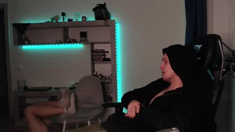 Snapshot of teddy_mode chatting on December 2024 08:58:02 PM Teddy online show from December 2024 08:58:02 PM