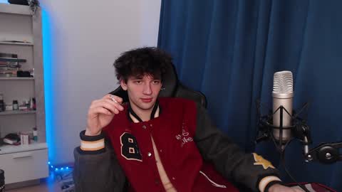 Snapshot of teddy_mode chatting on December 2024 10:02:02 PM Teddy online show from December 2024 10:02:02 PM