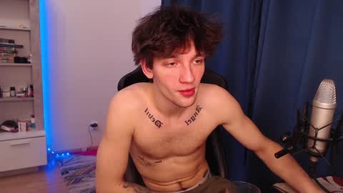 Snapshot of teddy_mode chatting on December 2024 02:19:02 AM Teddy online show from December 2024 02:19:02 AM