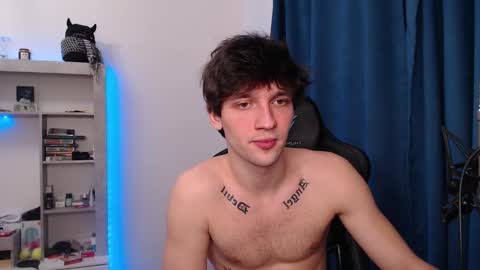 Snapshot of teddy_mode chatting on December 2024 12:32:02 AM Teddy online show from December 2024 12:32:02 AM