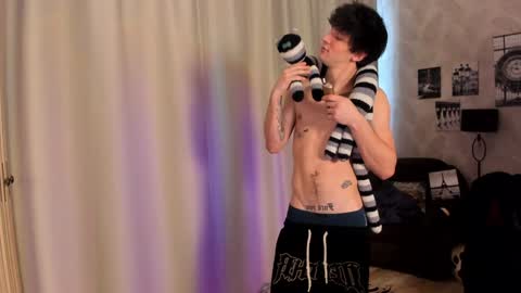 Snapshot of teddy_mode chatting on January 2025 11:45:02 AM Teddy online show from January 2025 11:45:02 AM