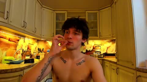 Snapshot of teddy_mode chatting on January 2025 10:38:01 AM Teddy online show from January 2025 10:38:01 AM