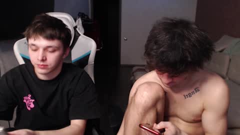 Snapshot of teddy_mode chatting on January 2025 06:35:01 PM Teddy online show from January 2025 06:35:01 PM