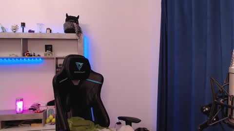 Snapshot of teddy_mode chatting on January 2025 12:12:01 AM Teddy online show from January 2025 12:12:01 AM