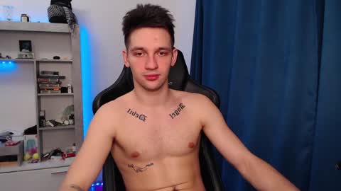 Snapshot of teddy_mode chatting on January 2025 10:10:01 PM Teddy online show from January 2025 10:10:01 PM