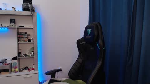 Snapshot of teddy_mode chatting on February 2025 07:13:02 AM Teddy online show from February 2025 07:13:02 AM