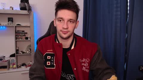 Snapshot of teddy_mode chatting on February 2025 10:15:01 AM Teddy online show from February 2025 10:15:01 AM