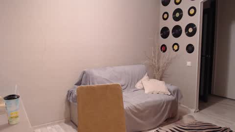 Snapshot of teddy_mode chatting on October 2025 06:48:01 AM Teddy online show from October 2025 06:48:01 AM