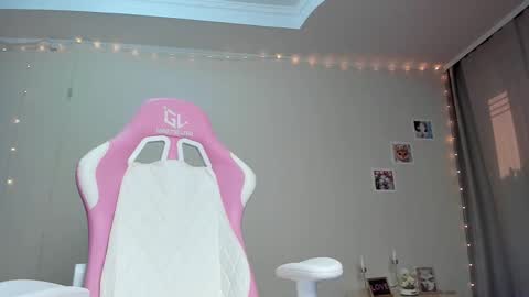 Snapshot of teeencutee chatting on February 2025 08:30:02 AM Monika --------------2  stream 700 GMT day online show from February 2025 08:30:02 AM