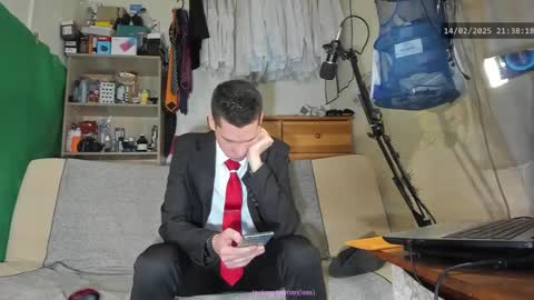 Virg Lszl online show from February 2025 08:37:01 PM