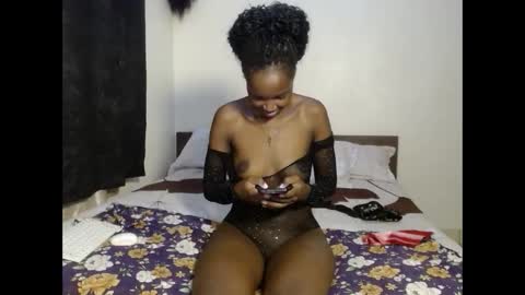 tempting_vibe online show from April 2026 04:02:02 PM